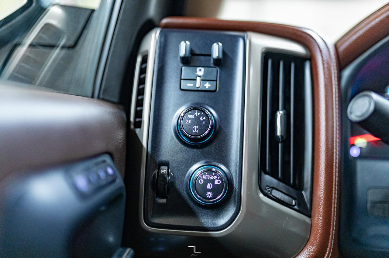 2015 Chevrolet Silverado 1500 4x4 Crew Cab High Country Leather Roof Nav Red Deer AB