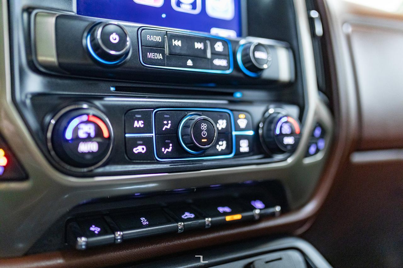 2015 Chevrolet Silverado 1500 4x4 Crew Cab High Country Leather Roof Nav Red Deer AB