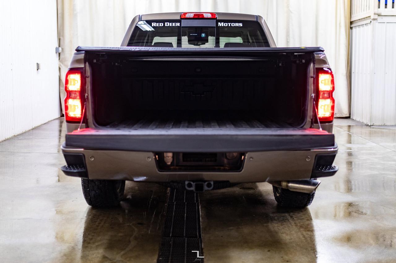 2015 Chevrolet Silverado 1500 4x4 Crew Cab High Country Leather Roof Nav Red Deer AB