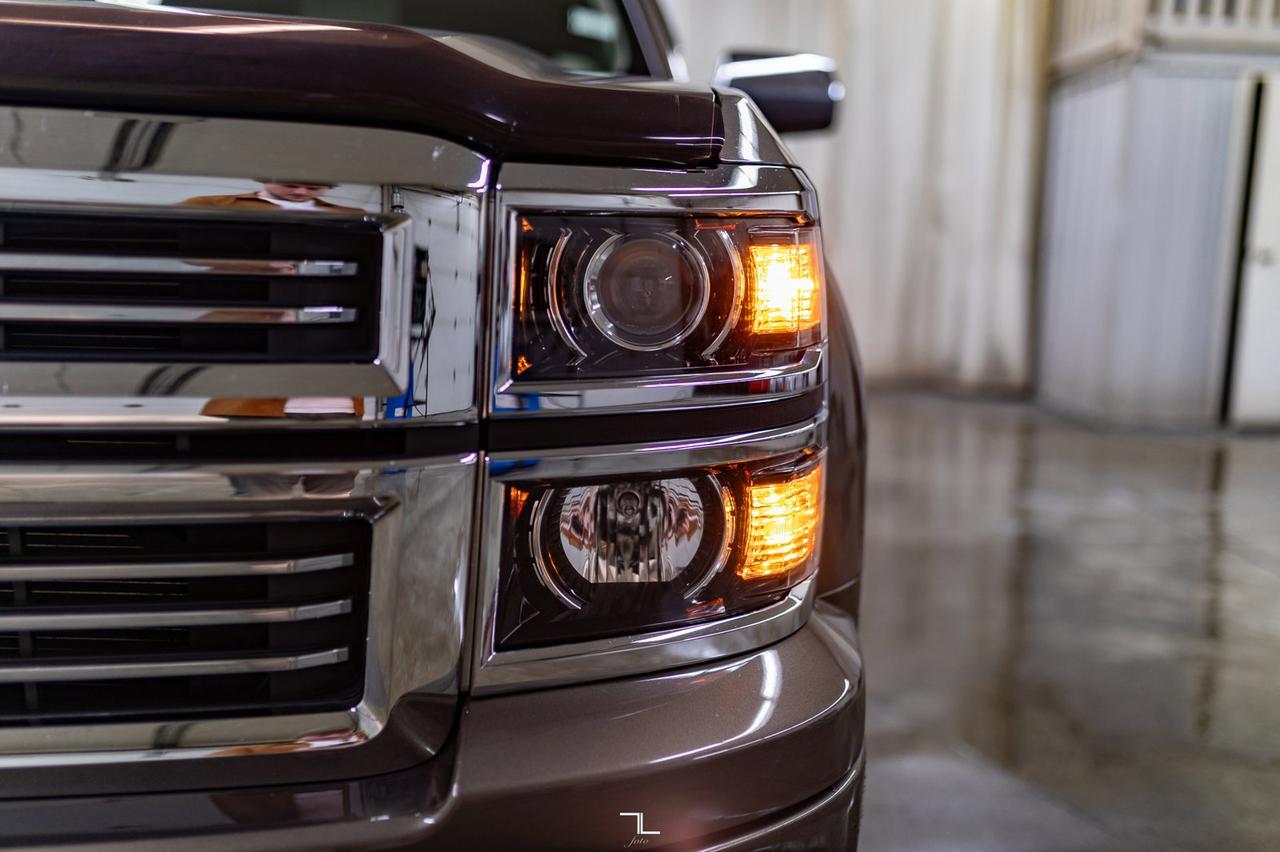 2015 Chevrolet Silverado 1500 4x4 Crew Cab High Country Leather Roof Nav Red Deer AB