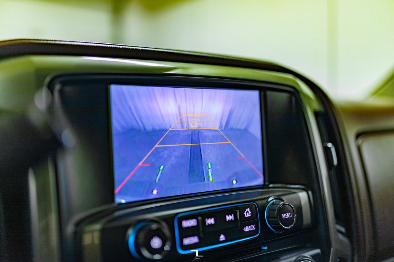 2015 Chevrolet Silverado 1500 4x4 Crew Cab High Country Leather Roof Nav Red Deer AB