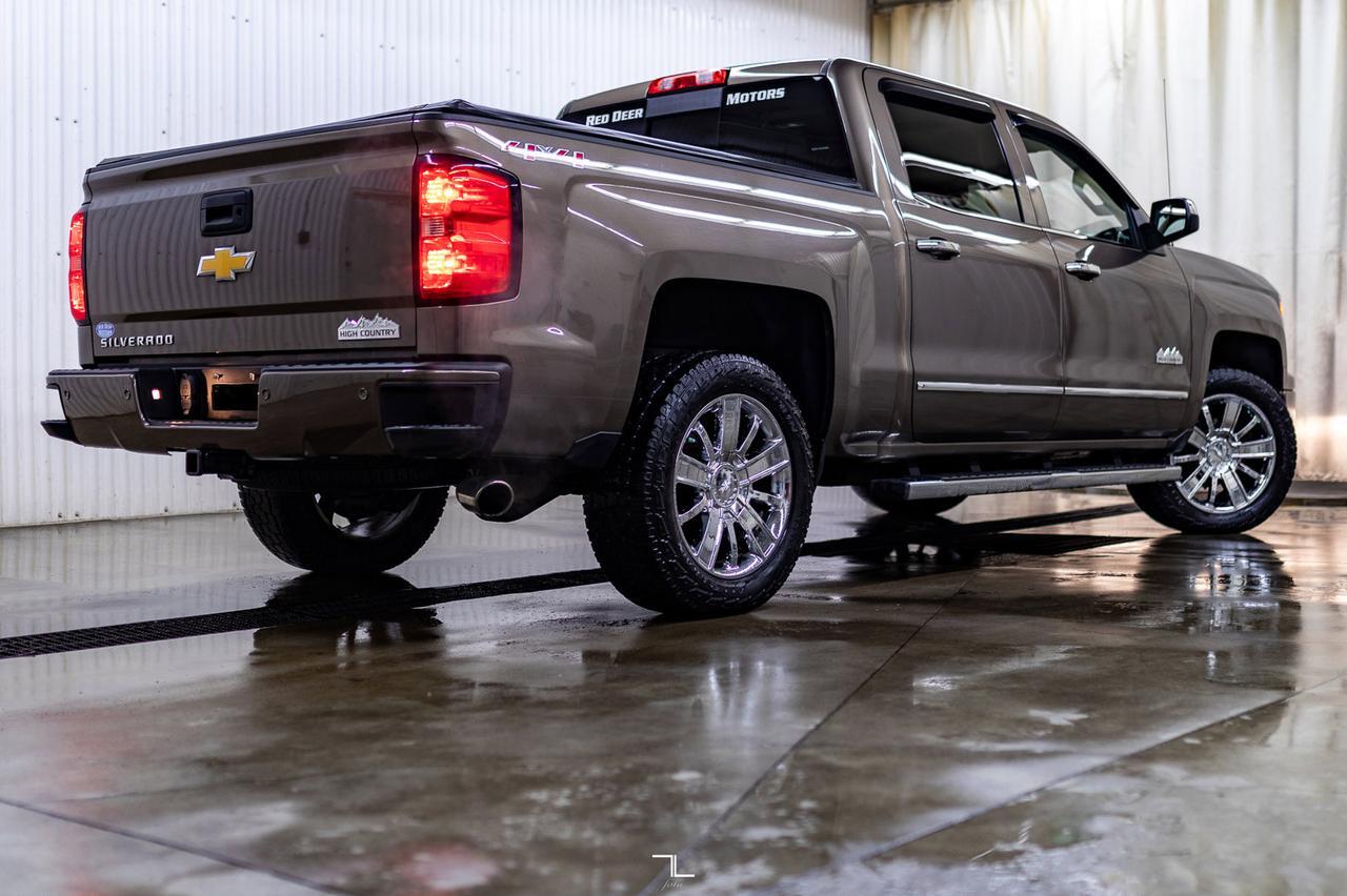 2015 Chevrolet Silverado 1500 4x4 Crew Cab High Country Leather Roof Nav Red Deer AB