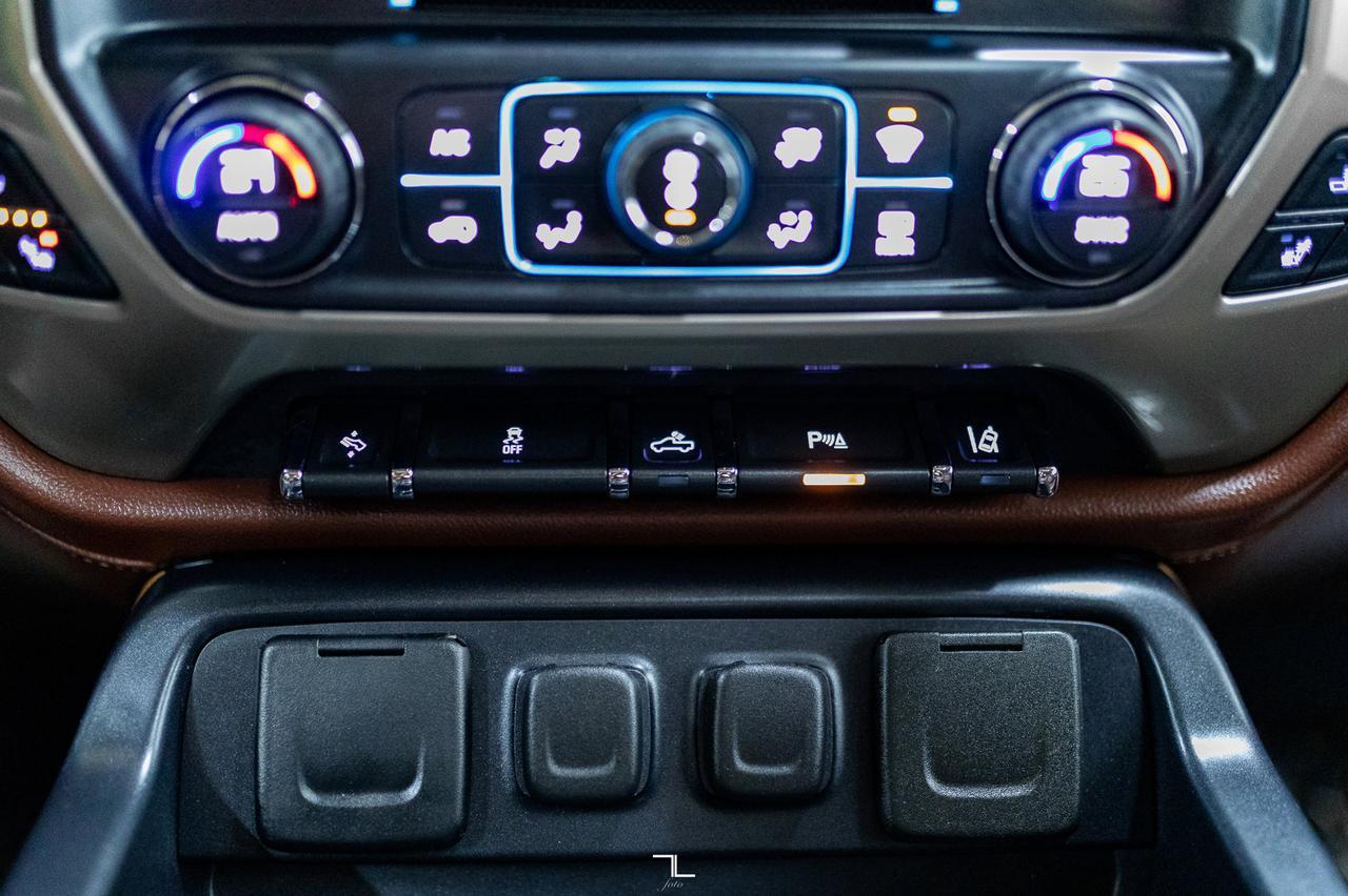 2015 Chevrolet Silverado 1500 4x4 Crew Cab High Country Leather Roof Nav Red Deer AB