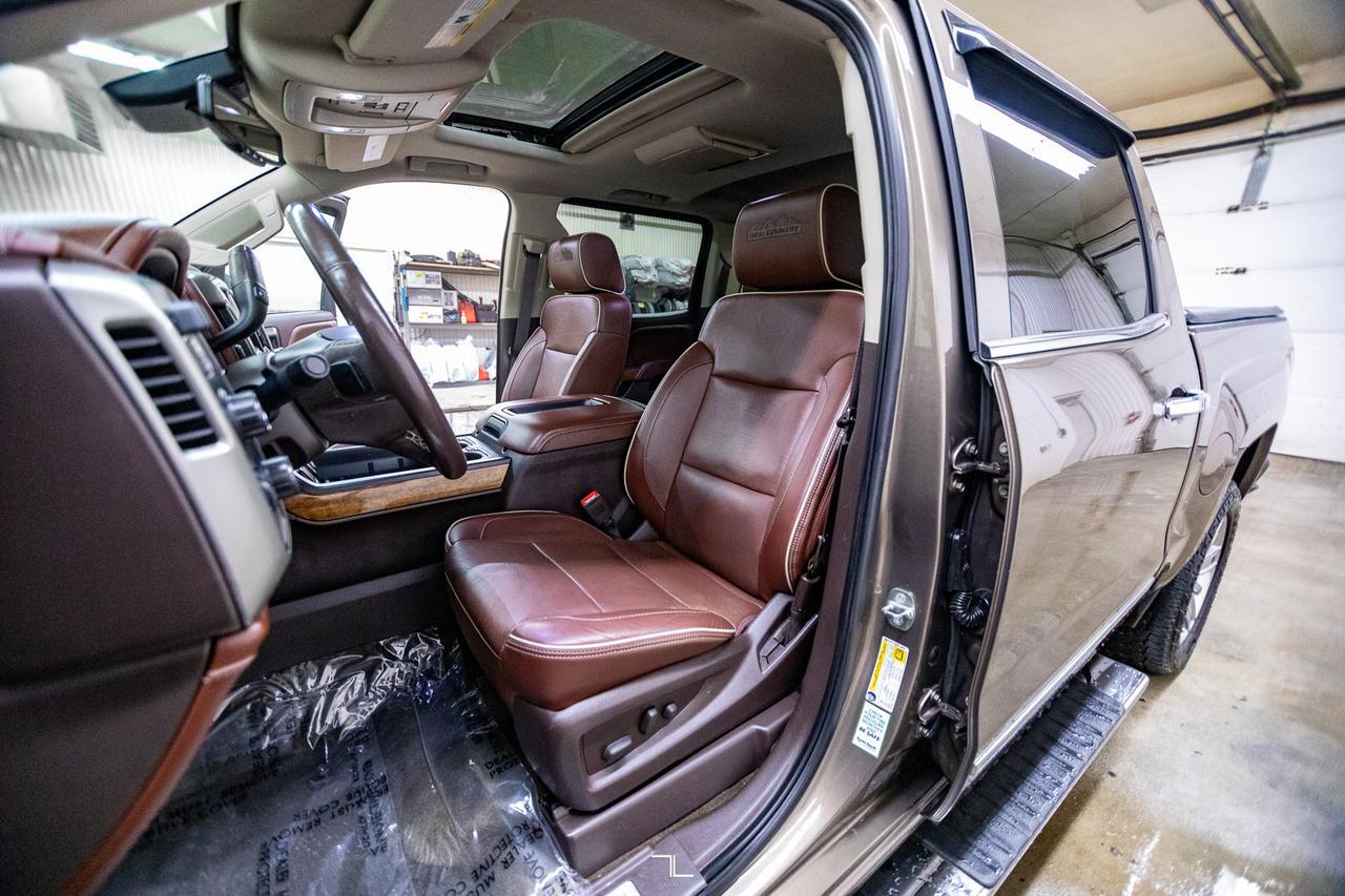 2015 Chevrolet Silverado 1500 4x4 Crew Cab High Country Leather Roof Nav Red Deer AB
