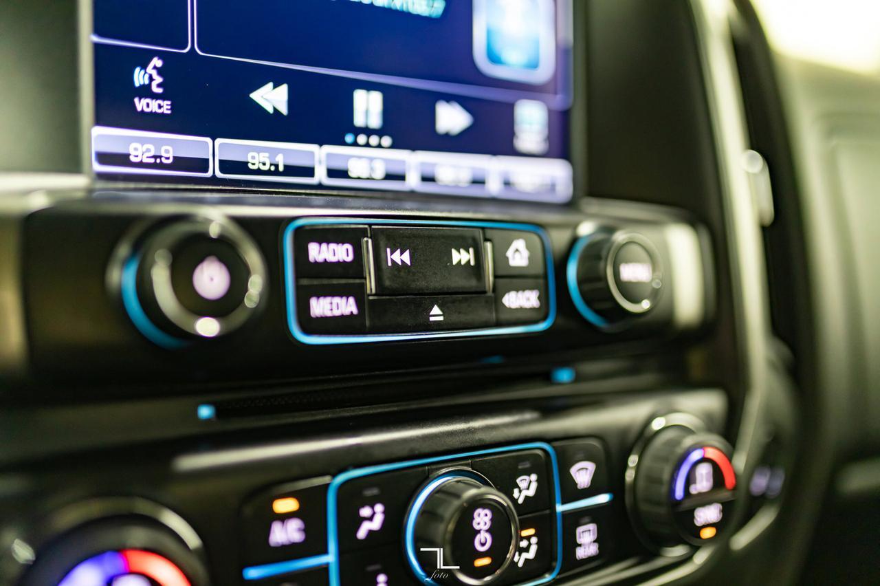 2015 Chevrolet Silverado 1500 4x4 Crew Cab LT True North BCam Heated Seats Red Deer AB