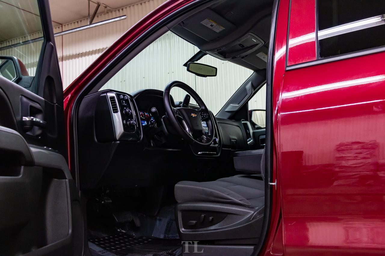 2015 Chevrolet Silverado 1500 4x4 Crew Cab LT Z71 BCam Red Deer AB