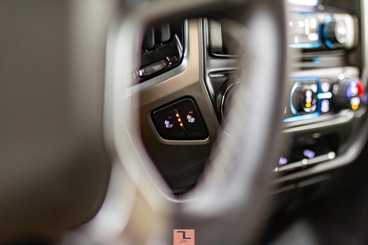 2015 Chevrolet Silverado 1500 4x4 Crew Cab LT Z71 Longbox Leather BCam Red Deer AB