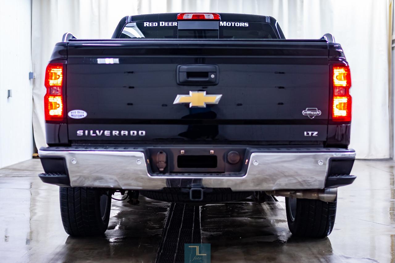 2015 Chevrolet Silverado 1500 4x4 Crew Cab LTZ GFX Ultimate Leather Roof Nav Red Deer AB