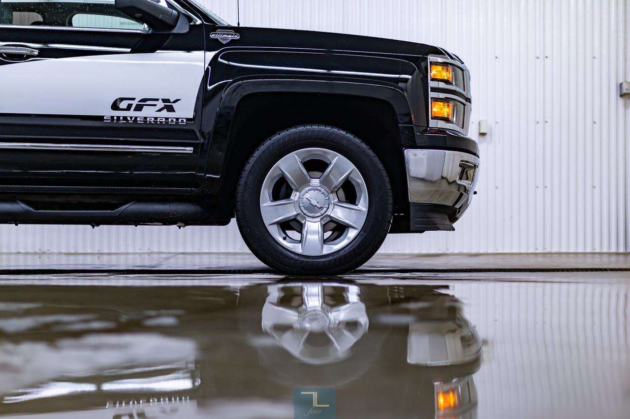 2015 Chevrolet Silverado 1500 4x4 Crew Cab LTZ GFX Ultimate Leather Roof Nav Red Deer AB