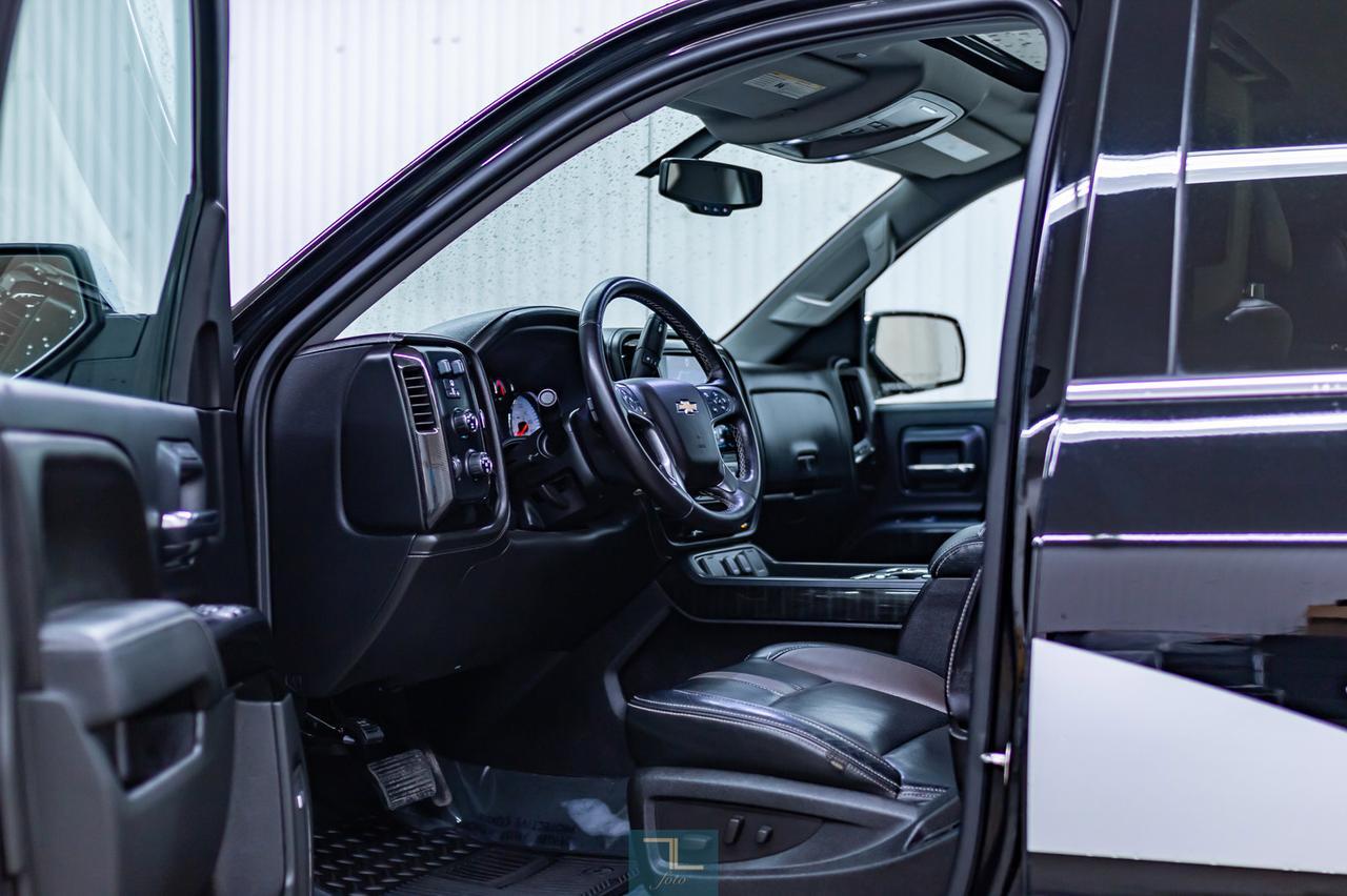 2015 Chevrolet Silverado 1500 4x4 Crew Cab LTZ GFX Ultimate Leather Roof Nav Red Deer AB