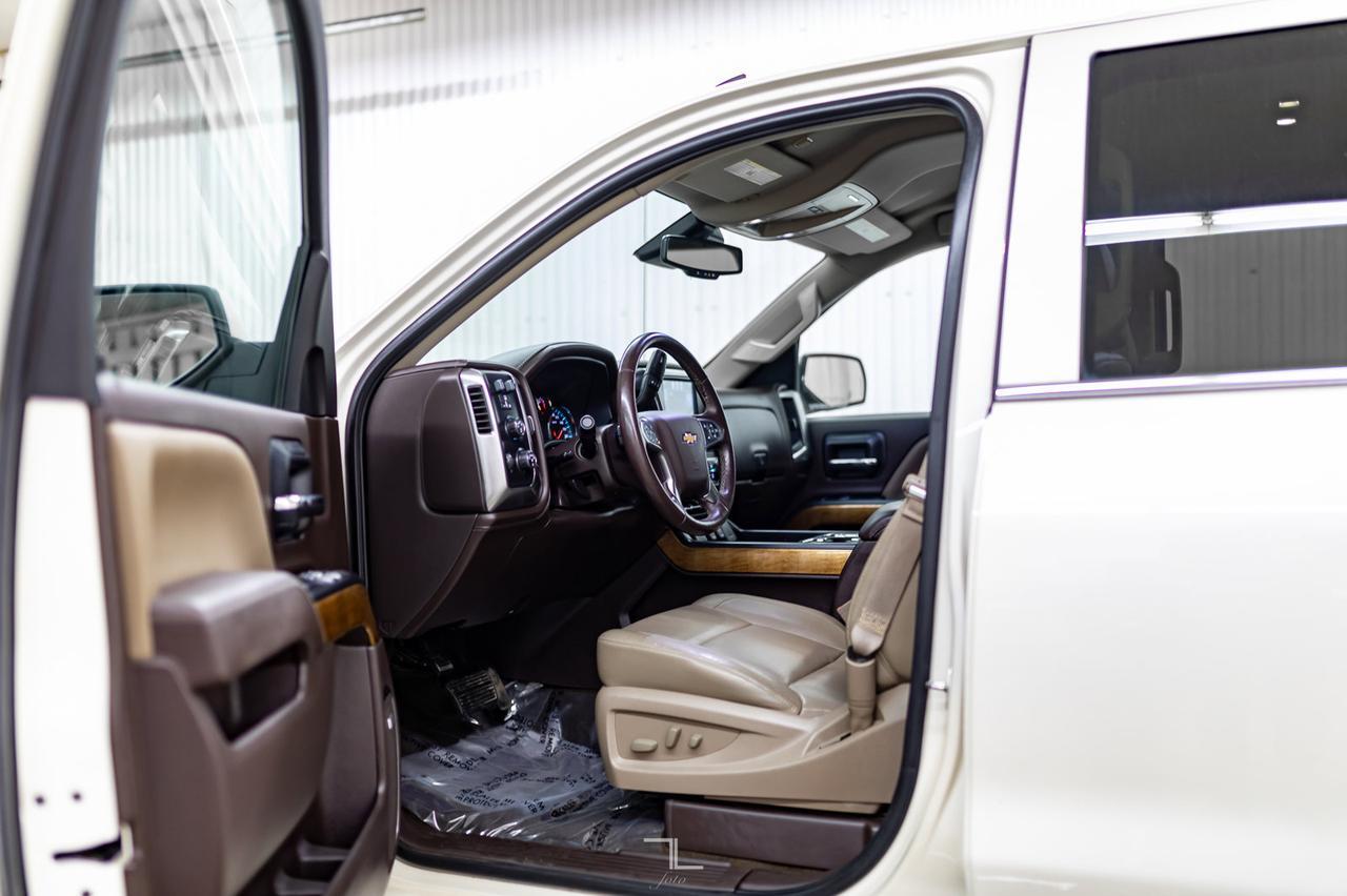 2015 Chevrolet Silverado 1500 4x4 Crew Cab LTZ Leather BCam Red Deer AB