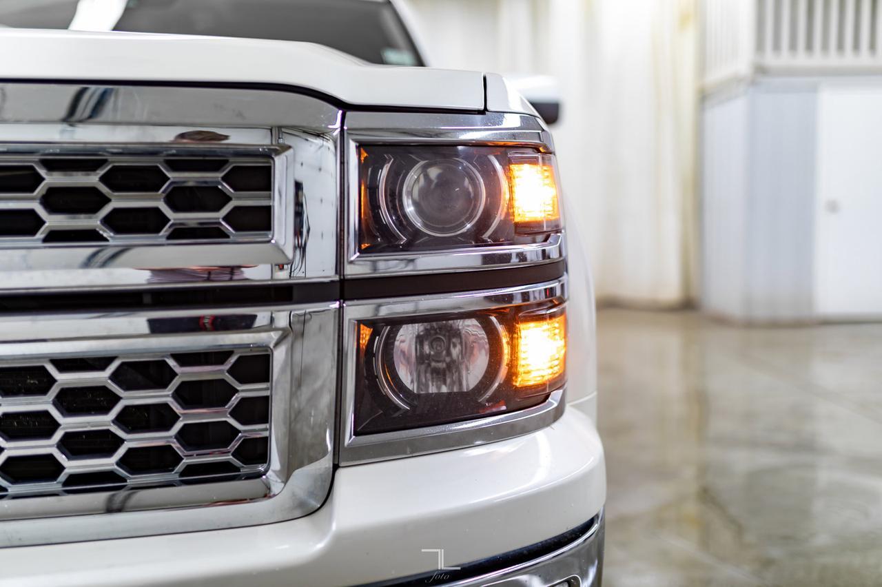 2015 Chevrolet Silverado 1500 4x4 Crew Cab LTZ Leather BCam Red Deer AB