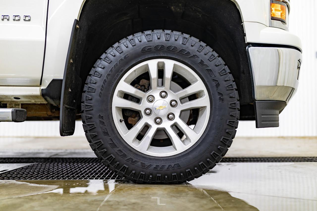 2015 Chevrolet Silverado 1500 4x4 Crew Cab LTZ Leather BCam Red Deer AB