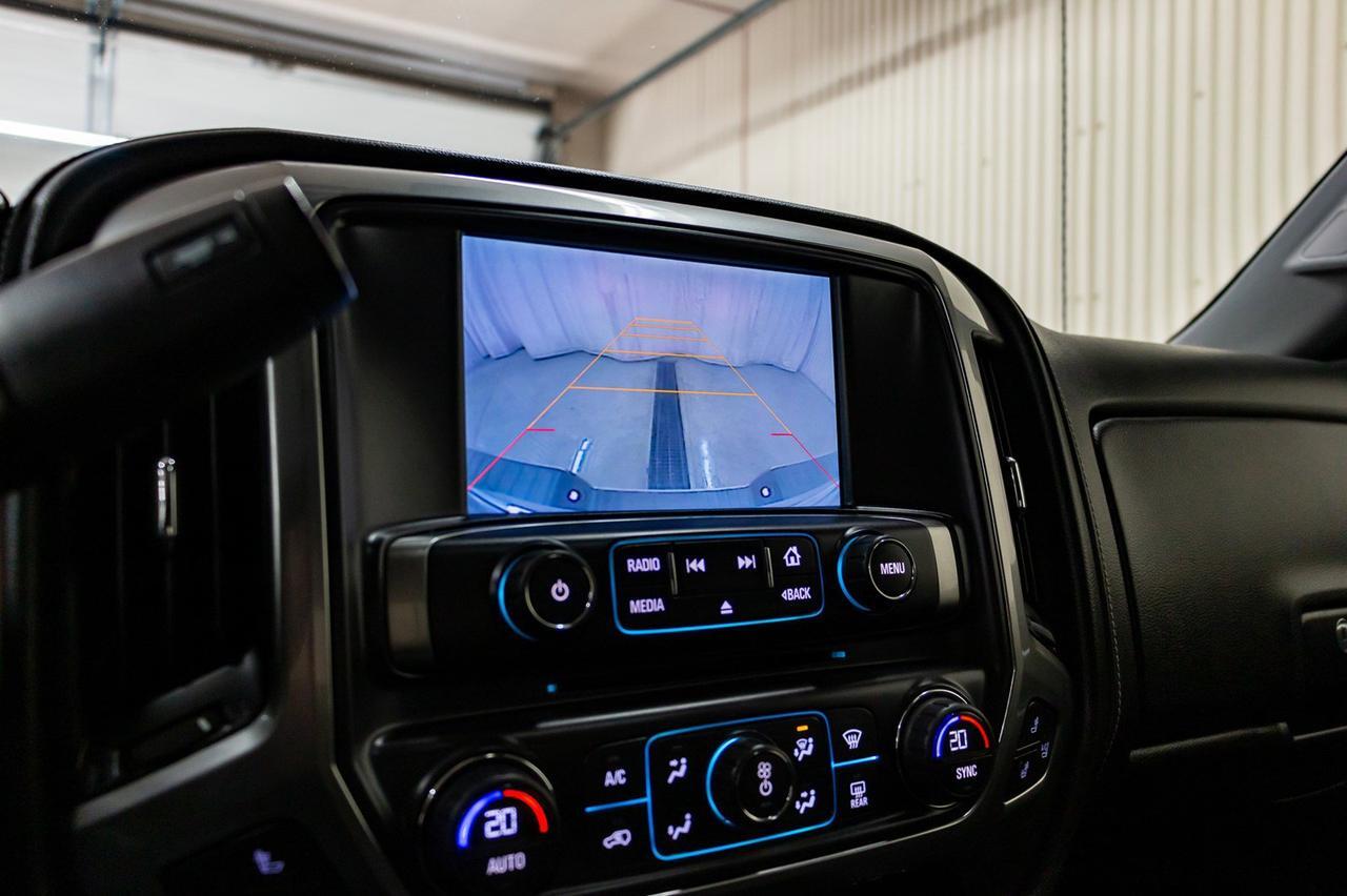 2015 Chevrolet Silverado 1500 4x4 Crew Cab LTZ Z71 Leather Roof Nav Red Deer AB