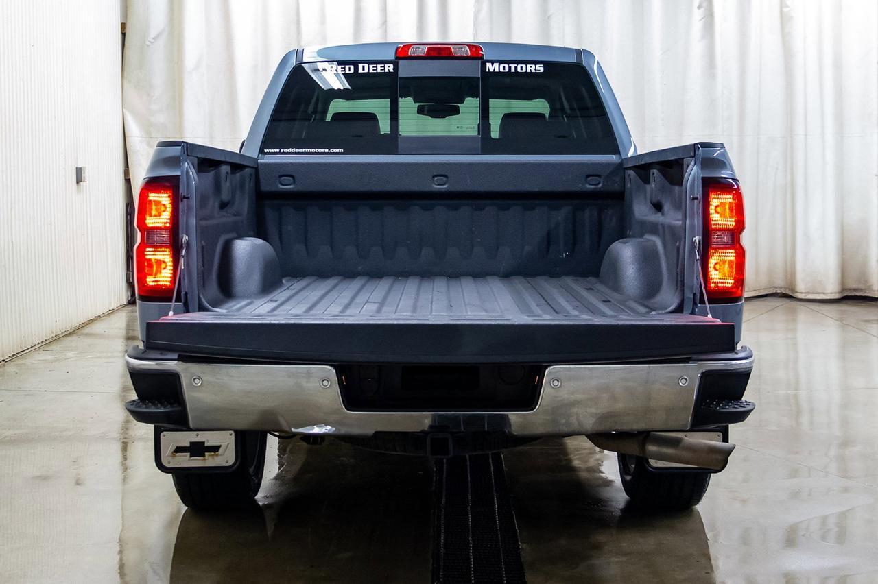 2015 Chevrolet Silverado 1500 4x4 Crew Cab LTZ Z71 Leather Roof Nav Red Deer AB