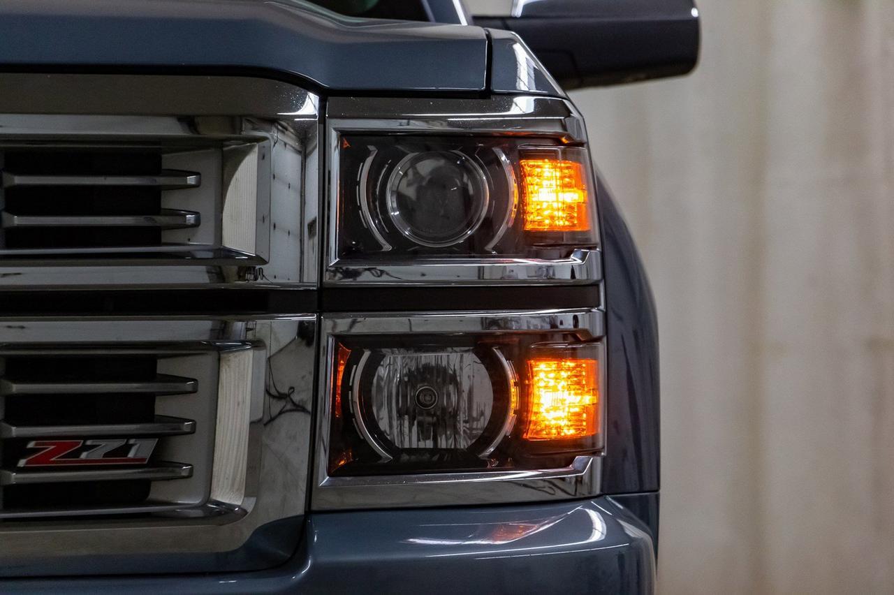 2015 Chevrolet Silverado 1500 4x4 Crew Cab LTZ Z71 Leather Roof Nav Red Deer AB