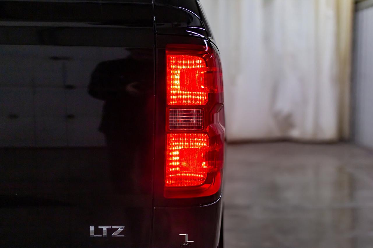 2015 Chevrolet Silverado 1500 4x4 Crew Cab LTZ Z71 Leather Roof Nav Red Deer AB