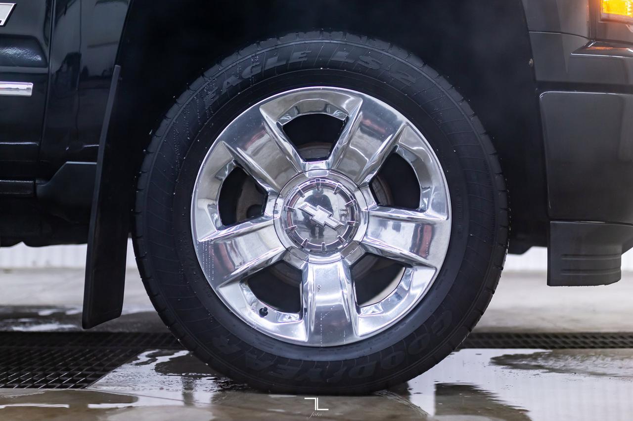 2015 Chevrolet Silverado 1500 4x4 Crew Cab LTZ Z71 Leather Roof Nav Red Deer AB