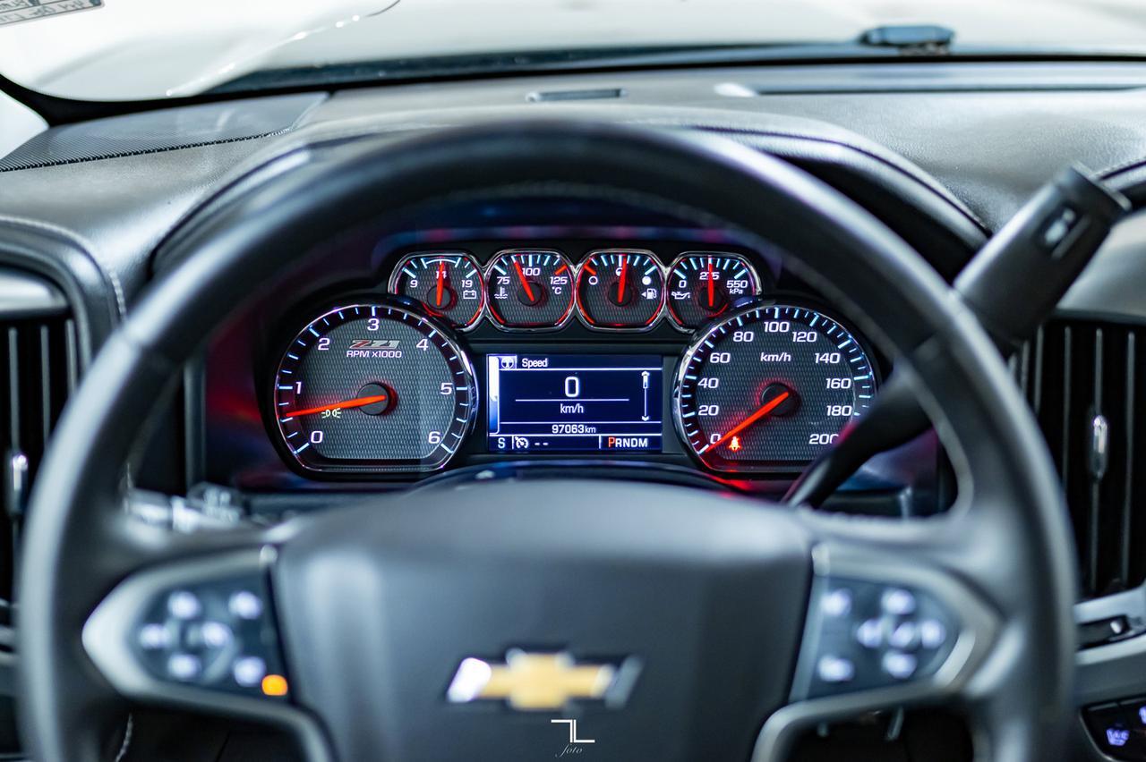 2015 Chevrolet Silverado 1500 4x4 Crew Cab LTZ Z71 Leather Roof Nav Red Deer AB