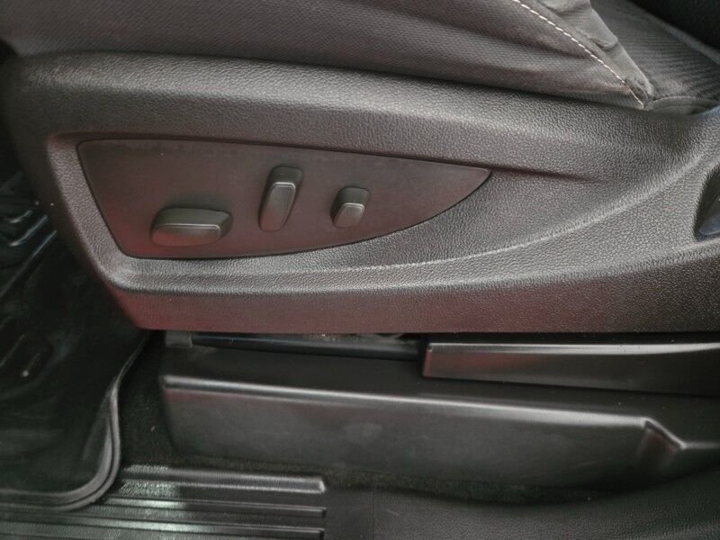 2015 Chevrolet Silverado 1500 LT 4WD 5.3L V8 Backup Camera Nitto Ridge Grappler Tires FREE WARRANTY Arlington TX