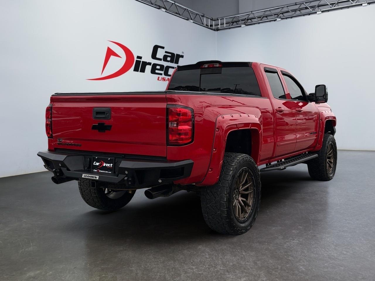 2015 Chevrolet Silverado 1500 LT, LIFTED, RUNNING BOARDS, TOW PACKAGE, CUSTOM FUEL WHEELS, LIGHT BAR, NAVIGATION, POWER REAR SLIDING WINDOW, LOW MILEAGE, THIS BEAST IS READY TO BE ON THE ROAD!