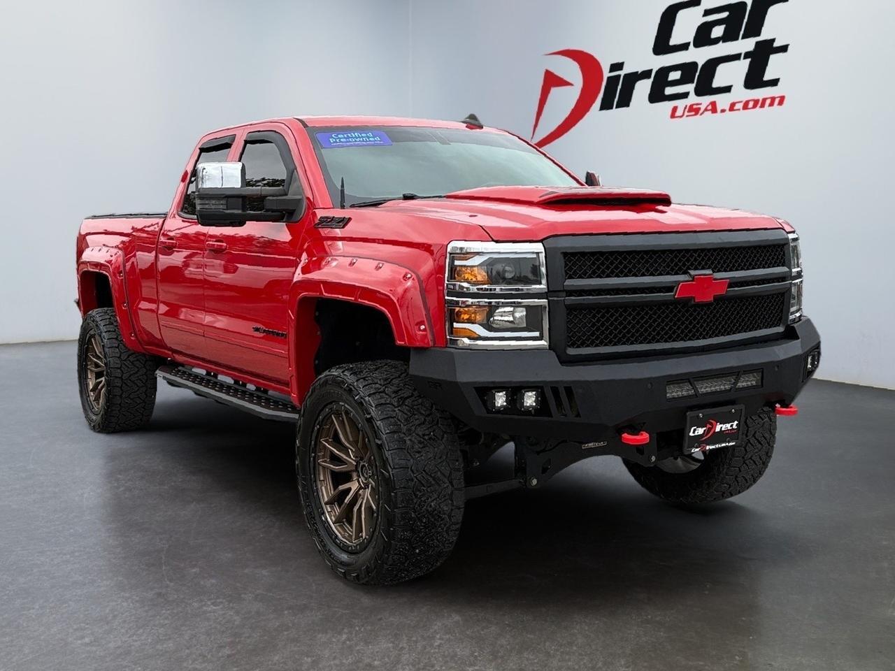 2015 Chevrolet Silverado 1500 LT, LIFTED, RUNNING BOARDS, TOW PACKAGE, CUSTOM FUEL WHEELS, LIGHT BAR, NAVIGATION, POWER REAR SLIDING WINDOW, LOW MILEAGE, THIS BEAST IS READY TO BE ON THE ROAD!