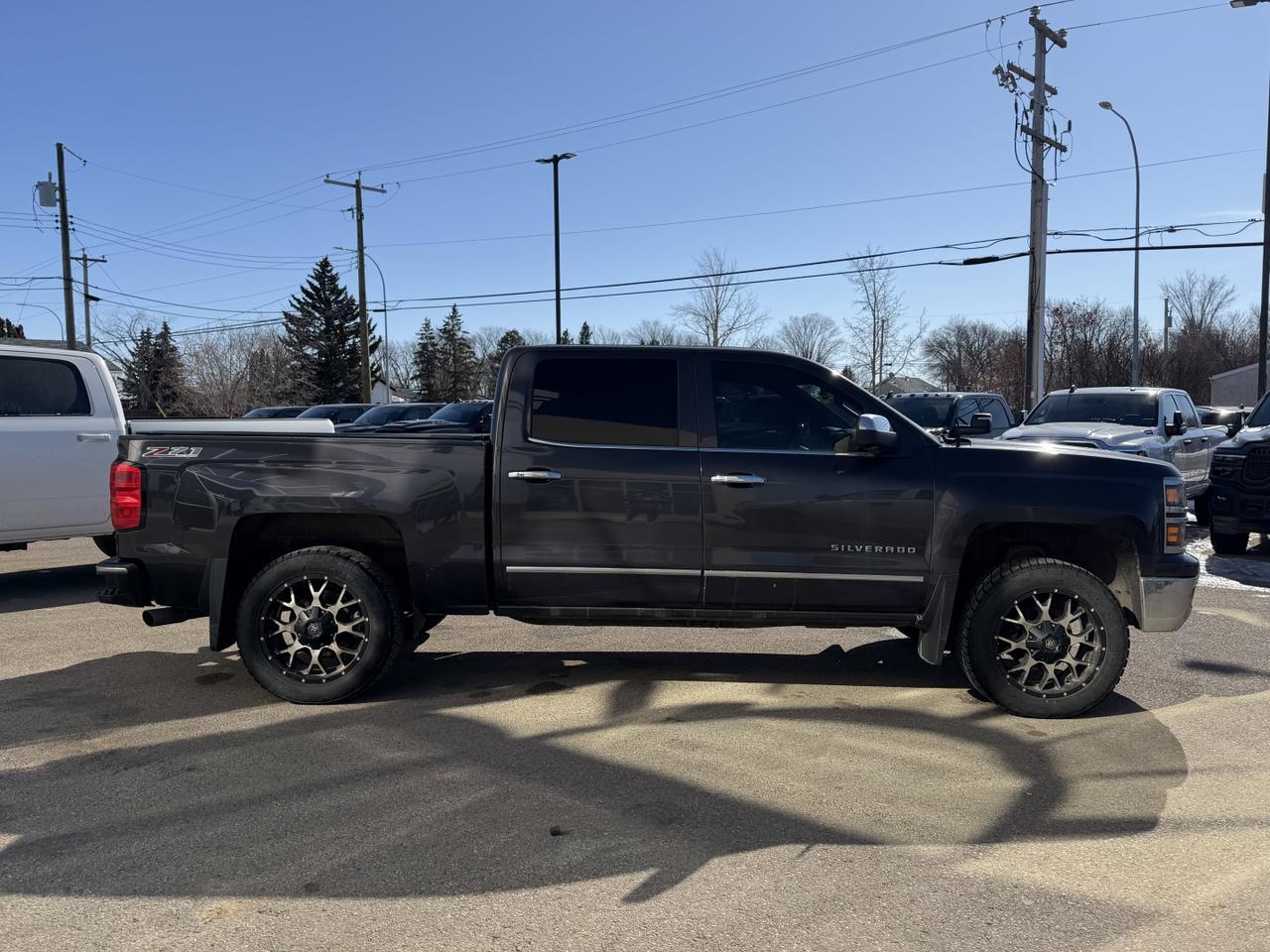 2015 Chevrolet Silverado 1500 LTZ Crew Cab 4x4 | V8 | Leather | Heated Seats | NAV | Remote Start | Rearview Camera | Bluetooth Redwater AB
