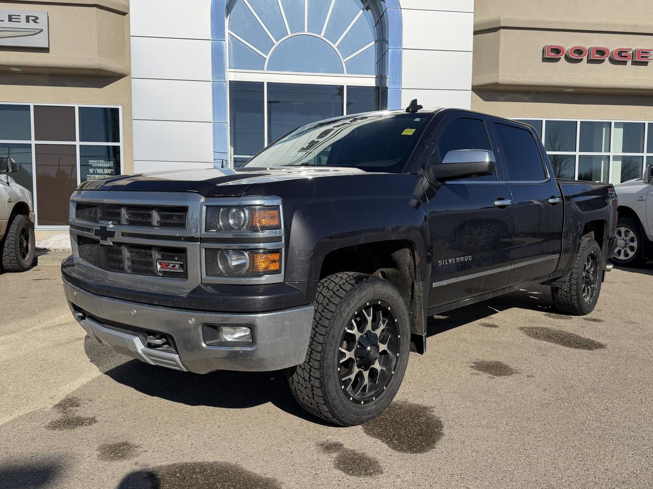 2015 Chevrolet Silverado 1500 LTZ Crew Cab 4x4 | V8 | Leather | Heated Seats | NAV | Remote Start | Rearview Camera | Bluetooth Redwater AB