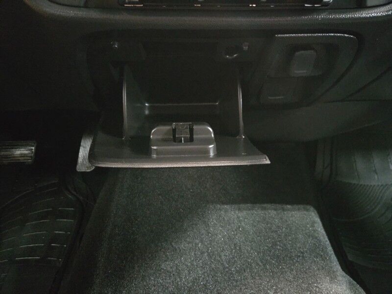 2015 Chevrolet Silverado 2500 4WD 6.0L V8 Backup Camera Bedliner Tool Box FREE WARRANTY Call (682)587-6288 Arlington TX