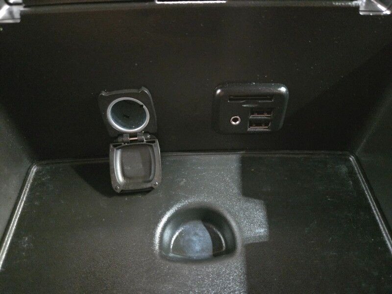 2015 Chevrolet Silverado 2500 4WD 6.0L V8 Backup Camera Bedliner Tool Box FREE WARRANTY Call (682)587-6288 Arlington TX