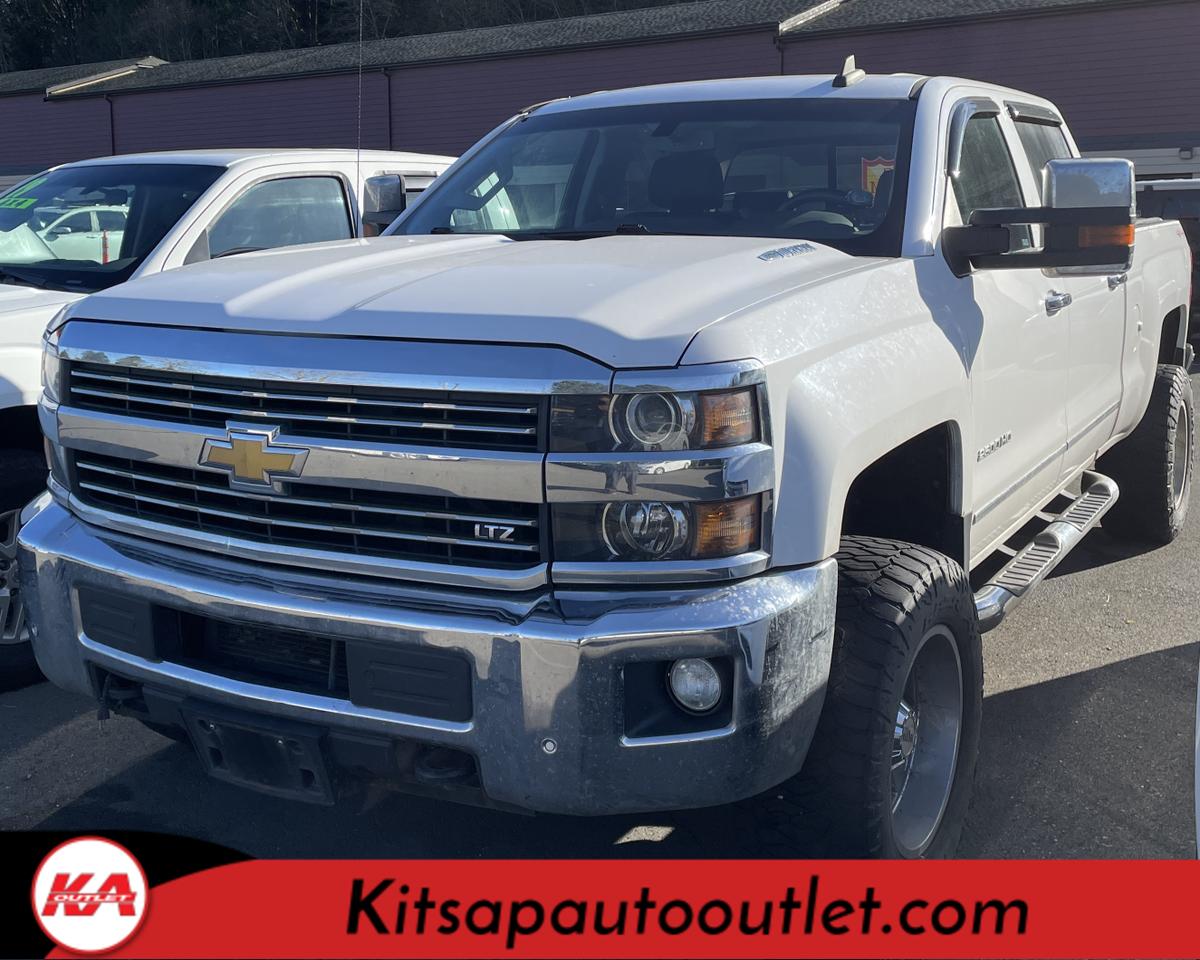 2015 Chevrolet Silverado 2500 HD Crew Cab LTZ Pickup 4D 6 1/2 ft