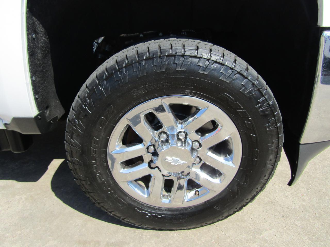 2015 Chevrolet Silverado 2500HD 4WD Crew Cab 153.7 LT Grand Prairie TX