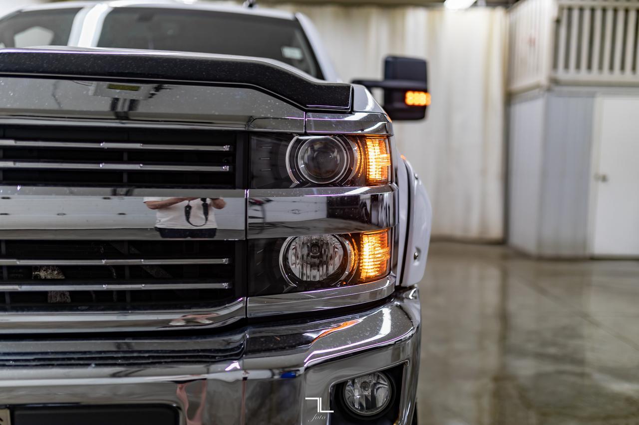 2015 Chevrolet Silverado 2500HD 4x4 Crew Cab LT 6&quot; Lift Wheels BCam Red Deer AB