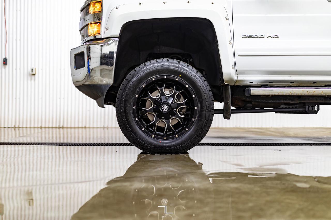 2015 Chevrolet Silverado 2500HD 4x4 Crew Cab LT 6" Lift Wheels BCam Red Deer AB