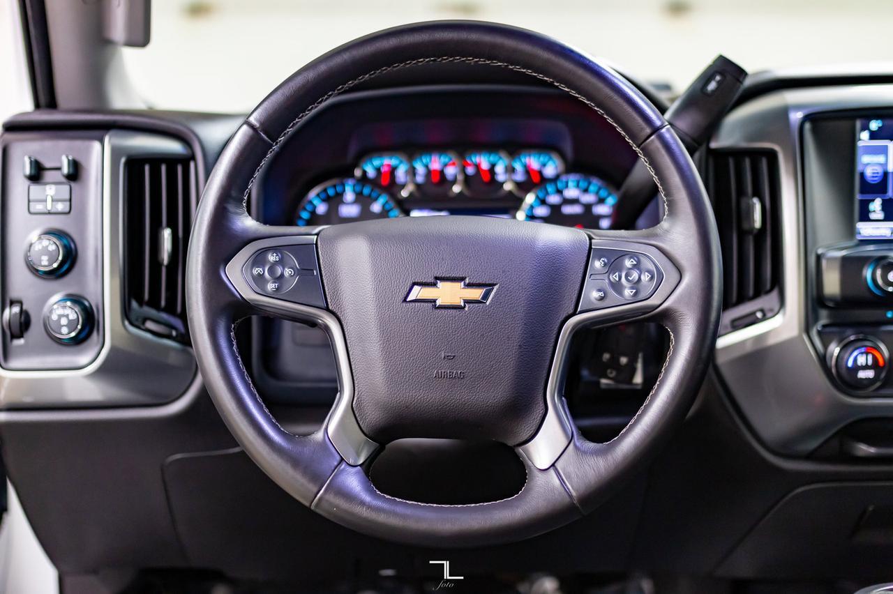 2015 Chevrolet Silverado 2500HD 4x4 Crew Cab LT 6" Lift Wheels BCam Red Deer AB