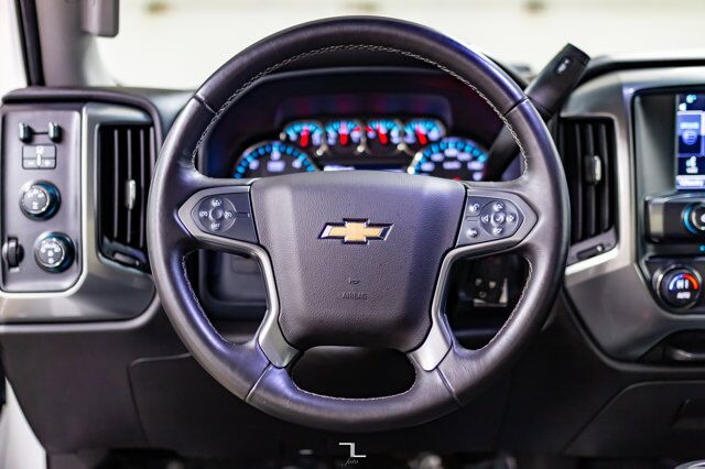 2015 Chevrolet Silverado 2500HD 4x4 Crew Cab LT 6&quot; Lift Wheels BCam Red Deer AB