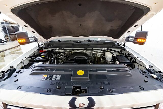 2015 Chevrolet Silverado 2500HD 4x4 Crew Cab LT 6&quot; Lift Wheels BCam Red Deer AB