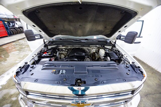 2015 Chevrolet Silverado 2500HD 4x4 Crew Cab LT PSeat BCam Red Deer AB