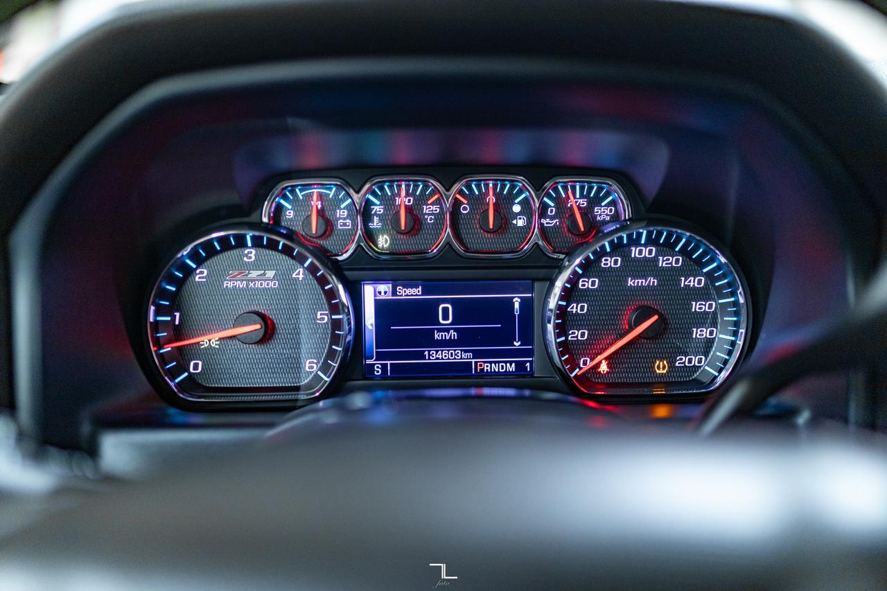 2015 Chevrolet Silverado 2500HD 4x4 Crew Cab LT Z71 BCam Red Deer AB