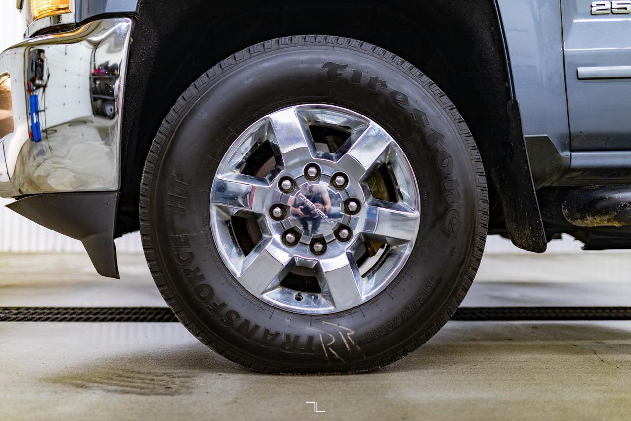 2015 Chevrolet Silverado 2500HD 4x4 Crew Cab LT Z71 BCam Red Deer AB