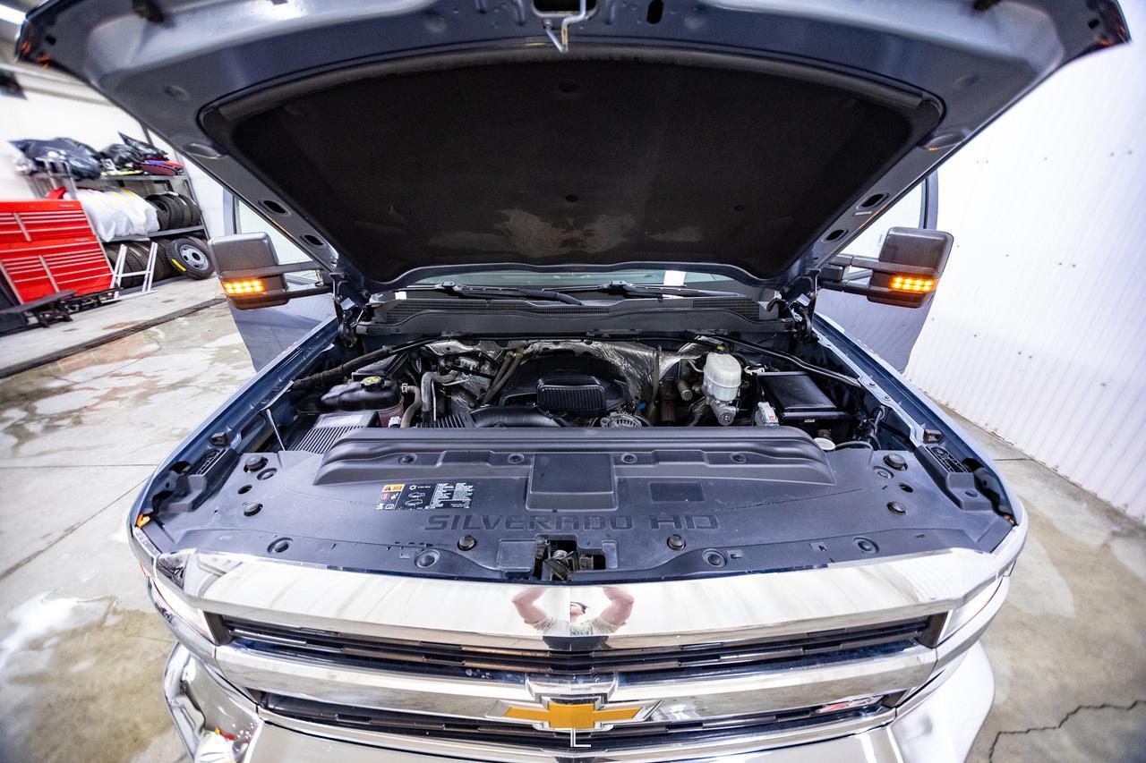 2015 Chevrolet Silverado 2500HD 4x4 Crew Cab LT Z71 BCam Red Deer AB