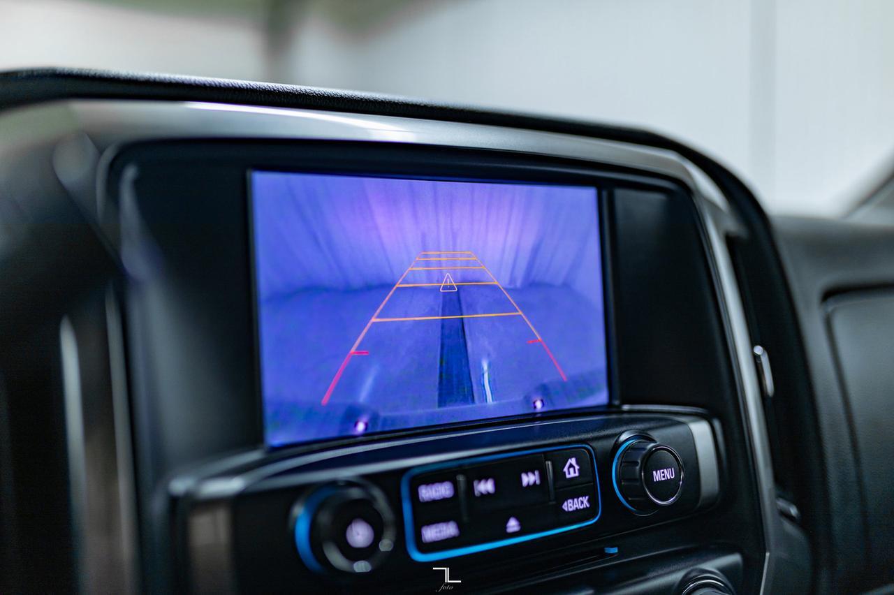 2015 Chevrolet Silverado 2500HD 4x4 Crew Cab LT Z71 BCam Red Deer AB