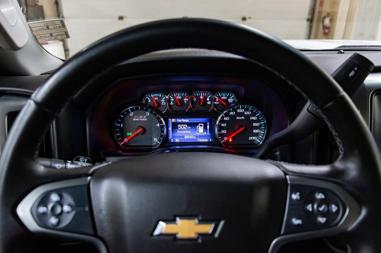 2015 Chevrolet Silverado 2500HD 4x4 Crew Cab LT Z71 Diesel BCam Red Deer AB