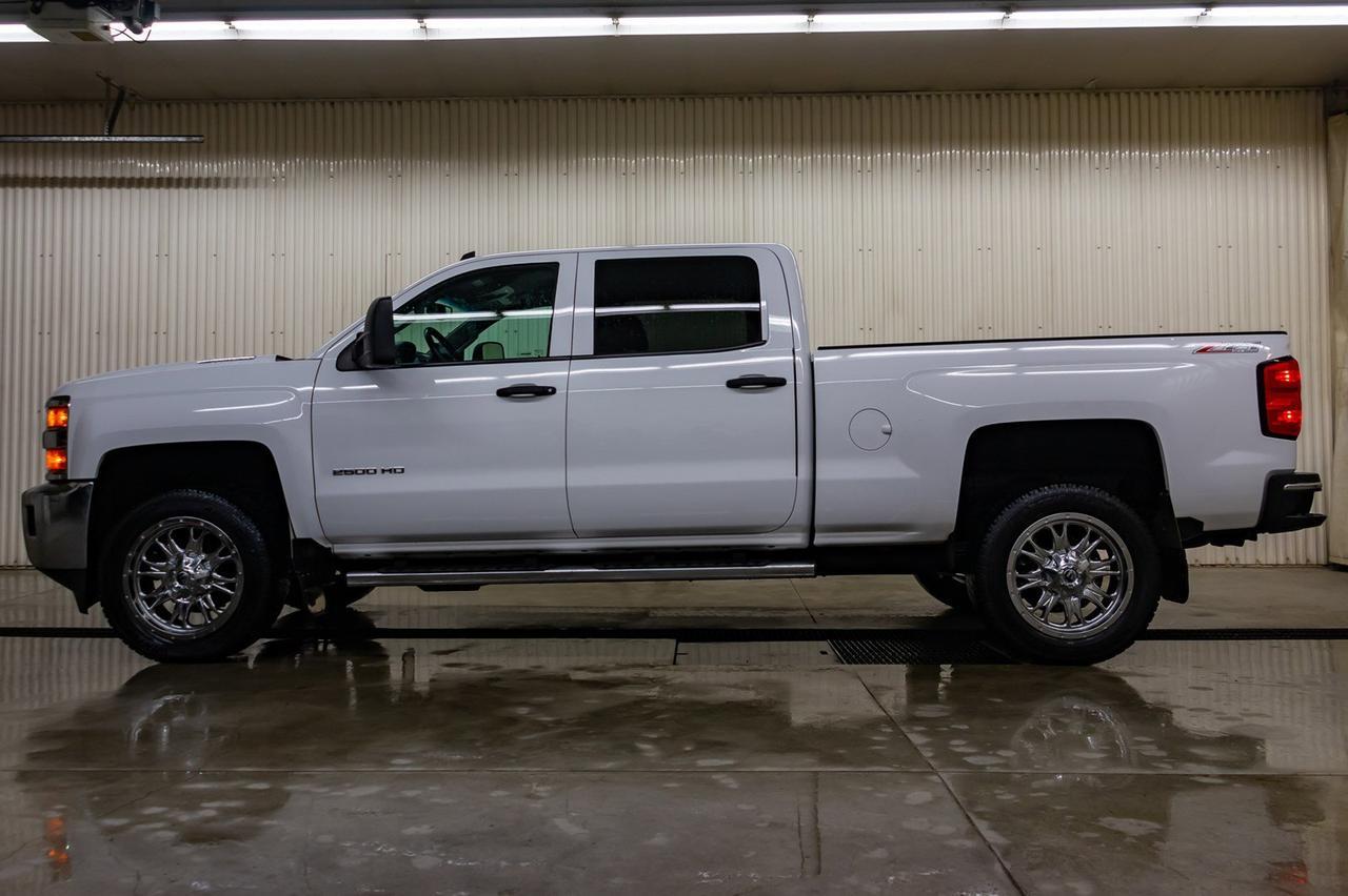 2015 Chevrolet Silverado 2500HD 4x4 Crew Cab LT Z71 Diesel BCam Red Deer AB