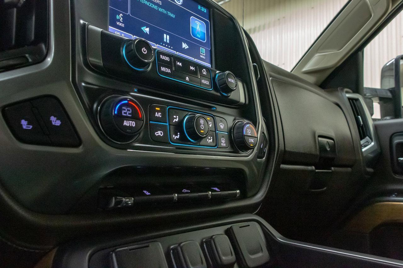 2015 Chevrolet Silverado 2500HD 4x4 Crew Cab LTZ Diesel Leather BCam Red Deer AB