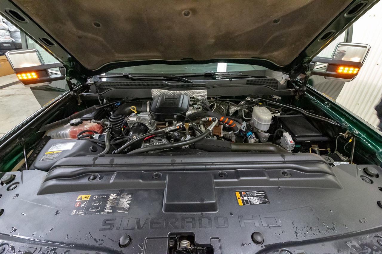 2015 Chevrolet Silverado 2500HD 4x4 Crew Cab LTZ Diesel Leather BCam Red Deer AB