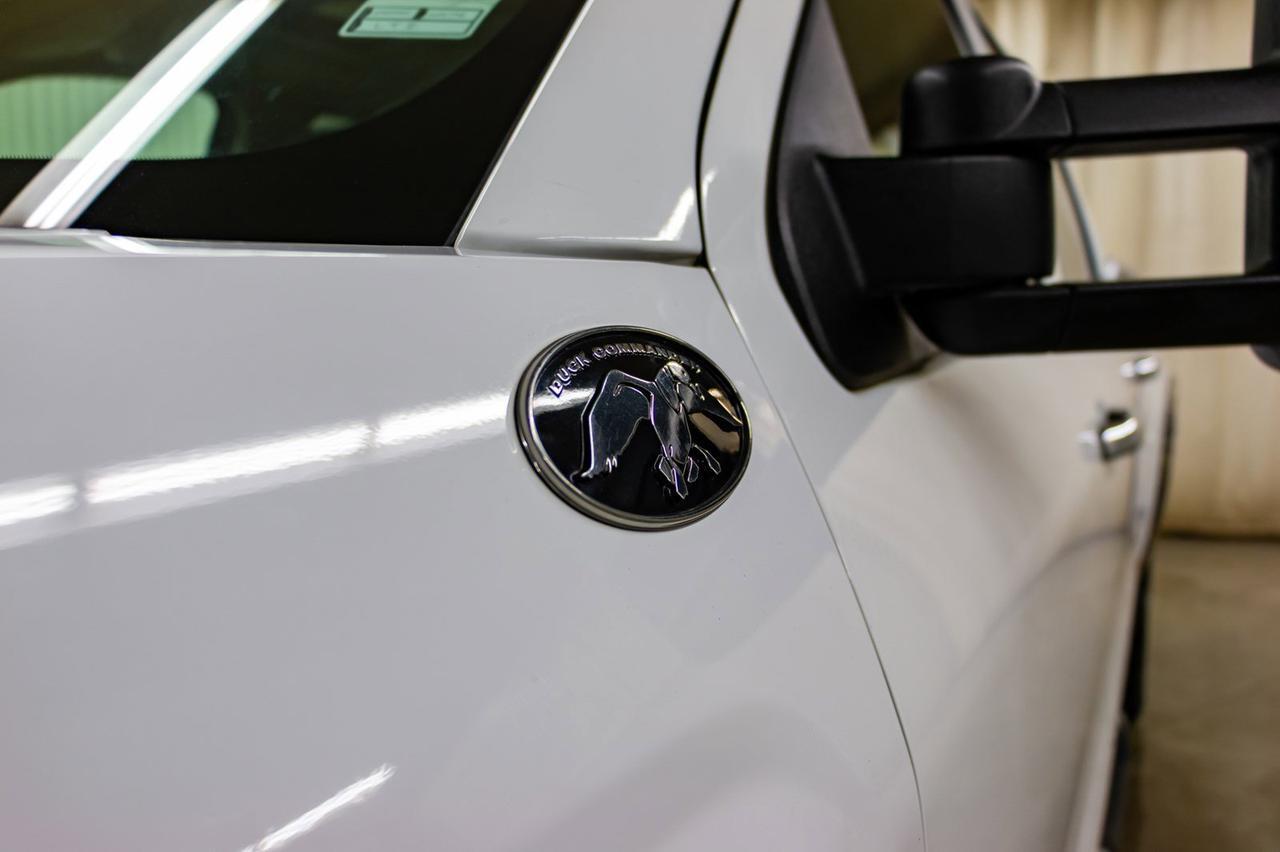 2015 Chevrolet Silverado 2500HD 4x4 Crew Cab LTZ Z71 Duck Commander Red Deer AB