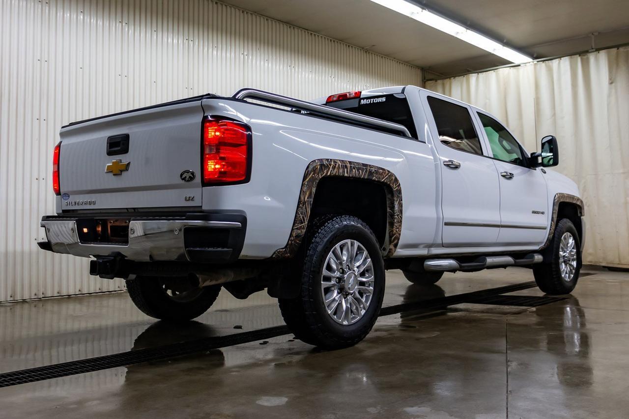 2015 Chevrolet Silverado 2500HD 4x4 Crew Cab LTZ Z71 Duck Commander Red Deer AB