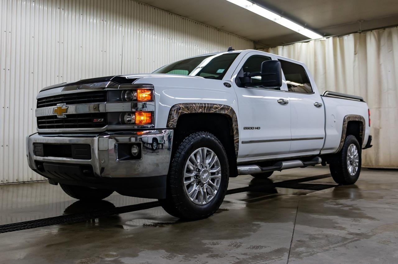2015 Chevrolet Silverado 2500HD 4x4 Crew Cab LTZ Z71 Duck Commander Red Deer AB