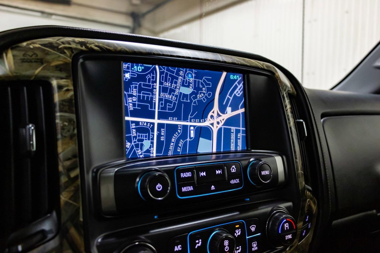 2015 Chevrolet Silverado 2500HD 4x4 Crew Cab LTZ Z71 Duck Commander Red Deer AB